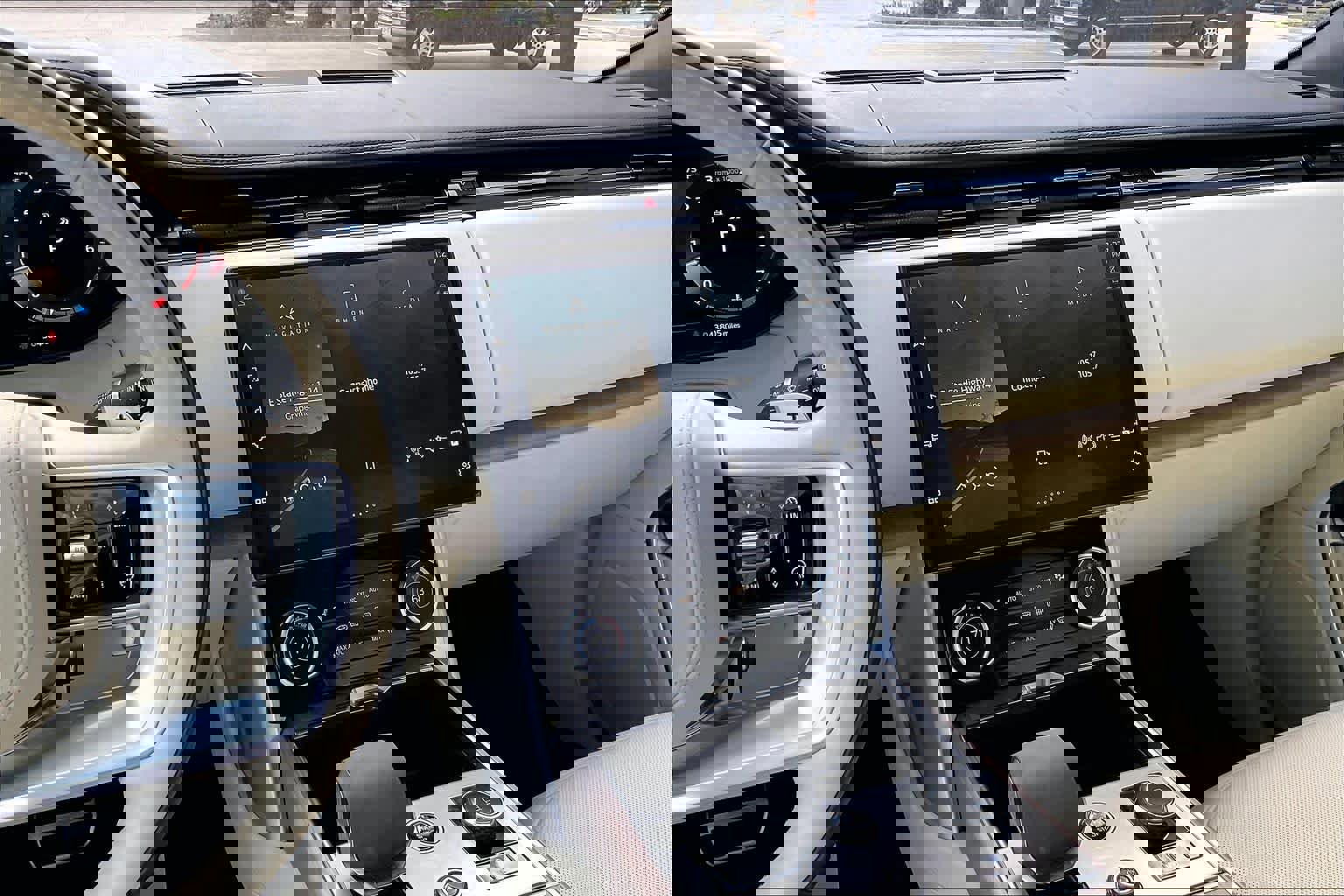 Used 2023 Land Rover Range Rover SE image 7