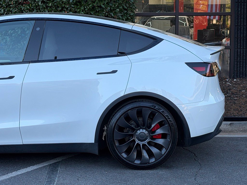 Used 2022 Tesla Model Y Performance AWD/4WD image 11