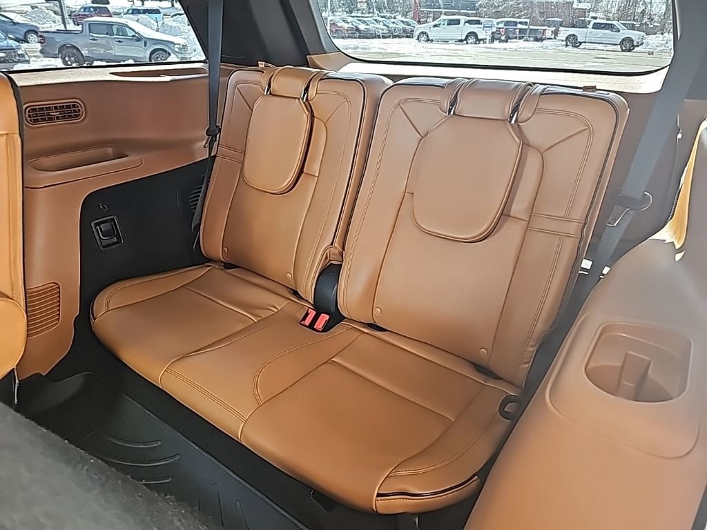 Used 2023 Lincoln Aviator Black Label Grand Touring w/ Class IV Trailer Tow Package image 15