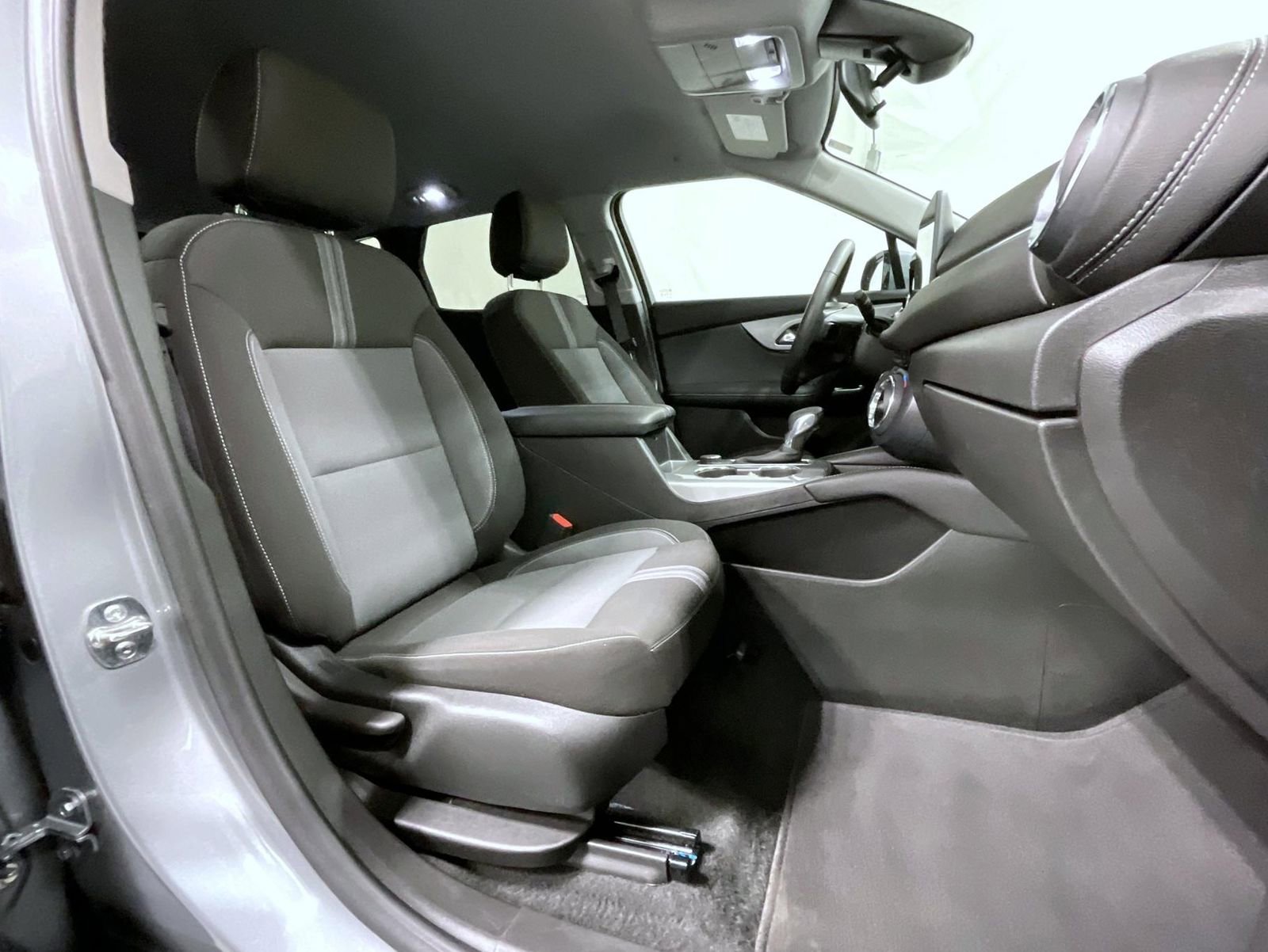 Used 2025 Chevrolet Blazer LT AWD/4WD image 15