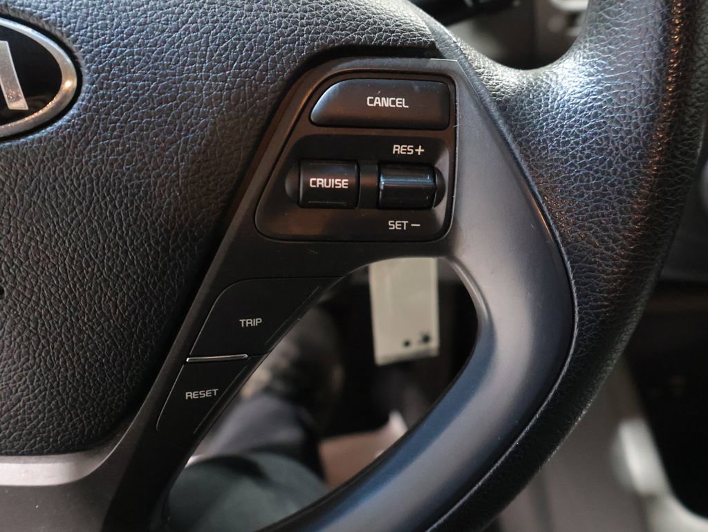 Used 2018 Kia Forte LX FWD image 28