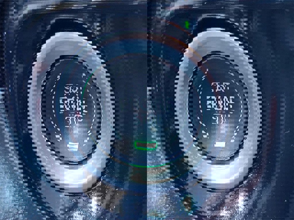 Certified 2025 Chevrolet Silverado 1500 LT image 25