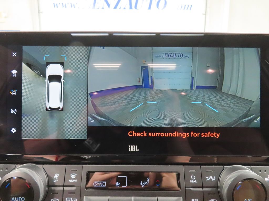Used 2025 Toyota Grand Highlander AWD Hybrid image 21