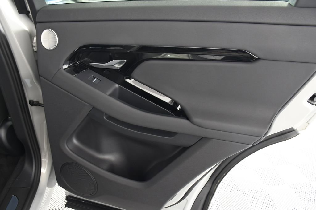 Certified 2026 Land Rover Range Rover Evoque Dynamic SE image 21