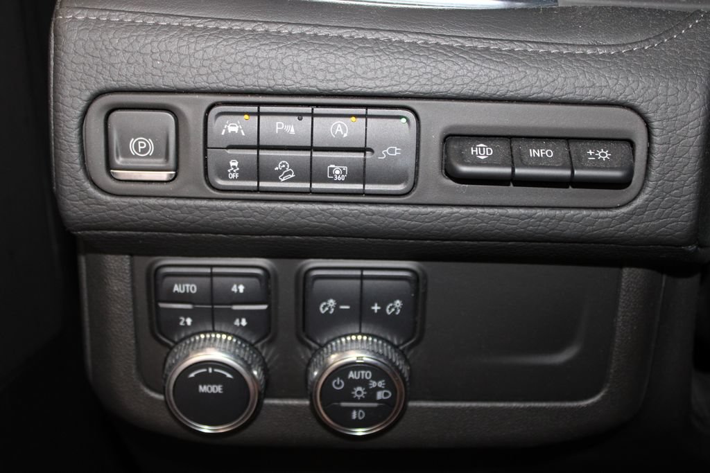 Used 2022 GMC Yukon Denali AWD/4WD image 35