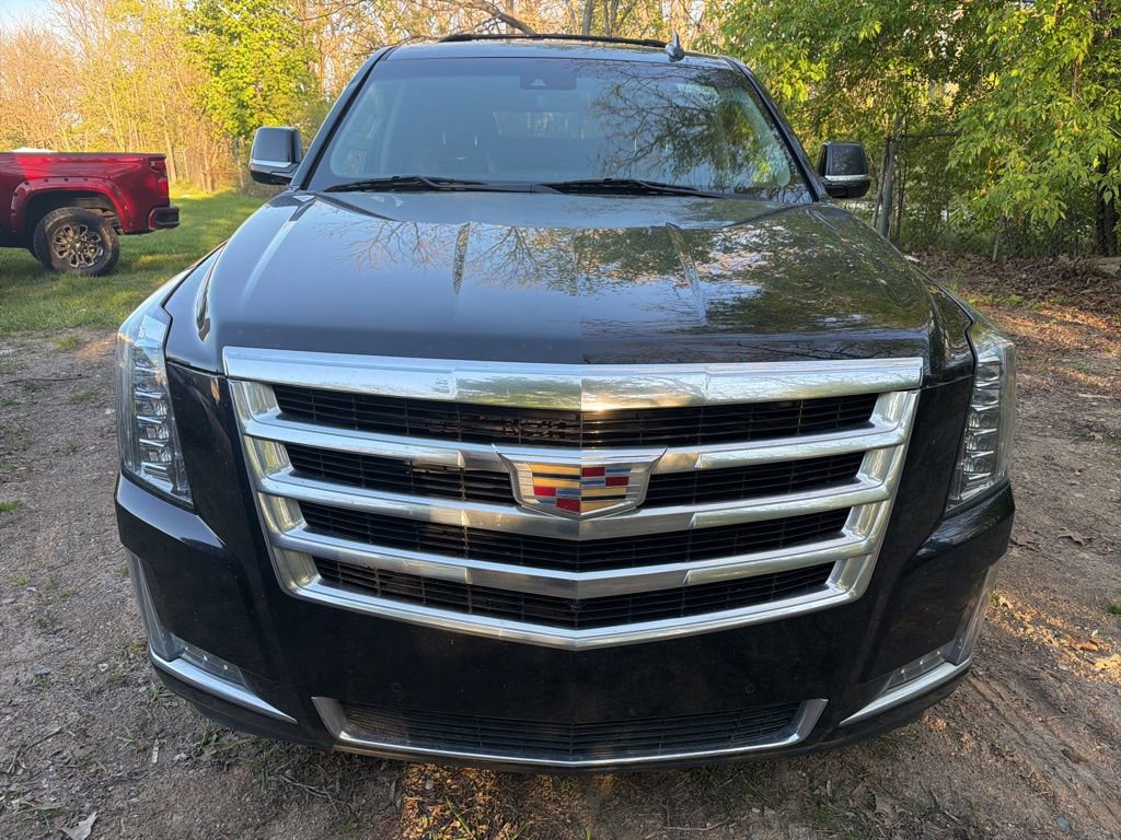 Used 2017 Cadillac Escalade ESV Luxury AWD/4WD image 8