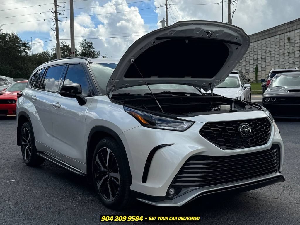 Used 2021 Toyota Highlander XSE FWD image 44