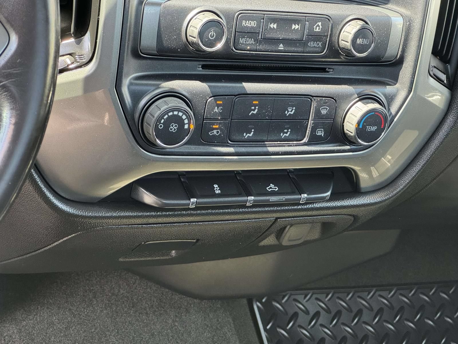 Used 2018 Chevrolet Silverado 1500 LT AWD/4WD image 5