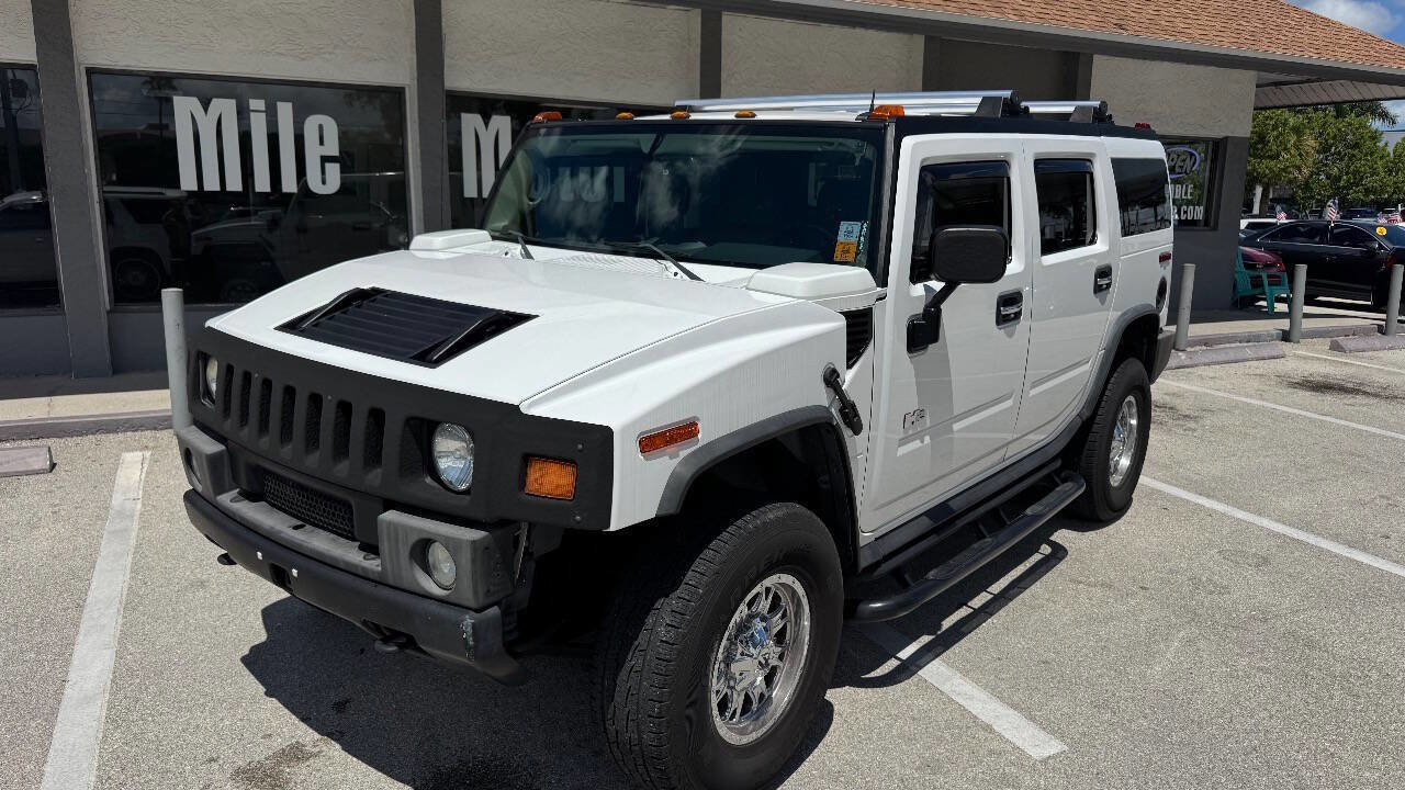 Used 2004 HUMMER H2 w/ Preferred Equipment Group image 1