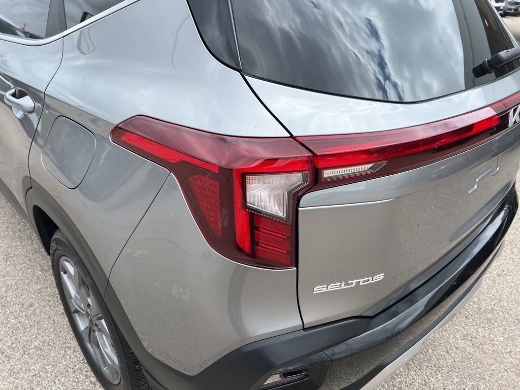 Certified 2024 Kia Seltos S AWD/4WD image 37