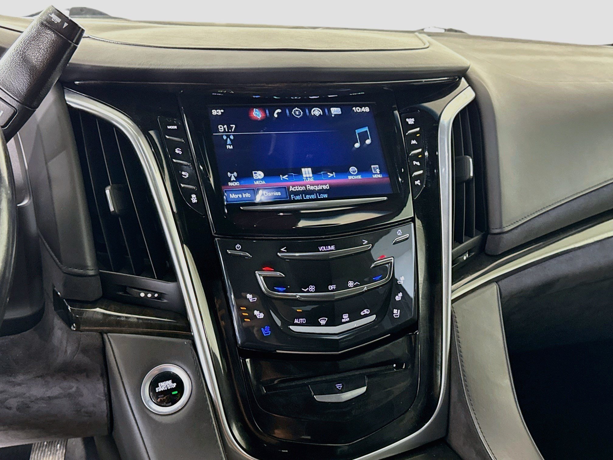 Used 2019 Cadillac Escalade Platinum AWD/4WD image 18