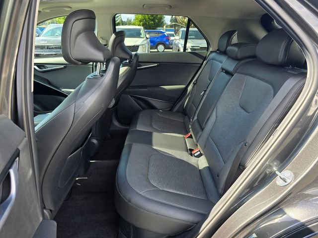 Certified 2023 Kia Niro SX Touring image 18