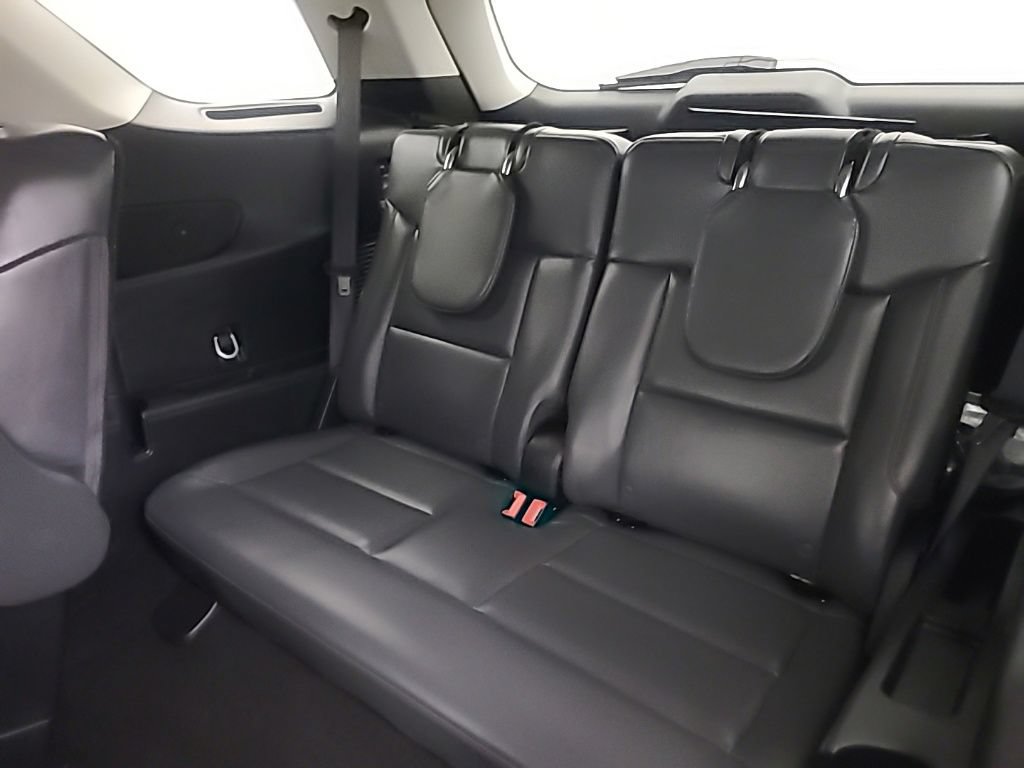 Used 2025 Ford Explorer Active w/ Active Comfort Package AWD/4WD image 22