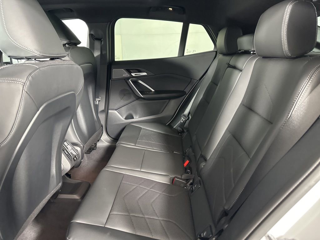 New 2026 BMW X2 xDrive28i AWD/4WD image 18