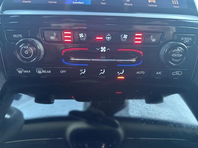 Used 2023 Jeep Grand Cherokee L Limited w/ Luxury Tech Group II image 36