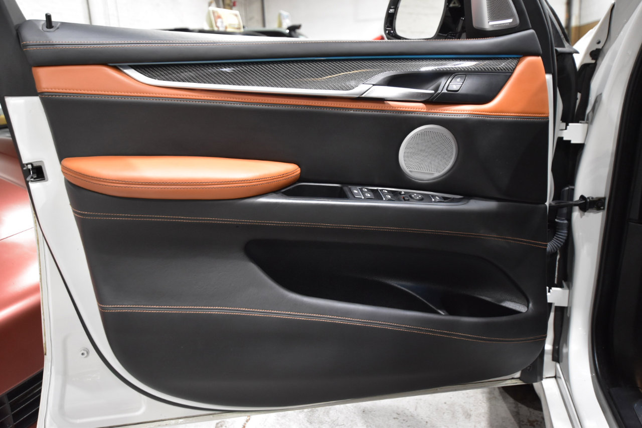 Used 2016 BMW X5 M image 14