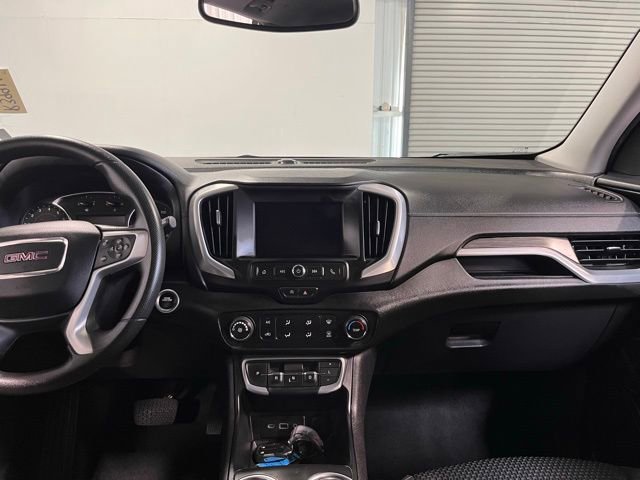 Used 2024 GMC Terrain SLE image 20