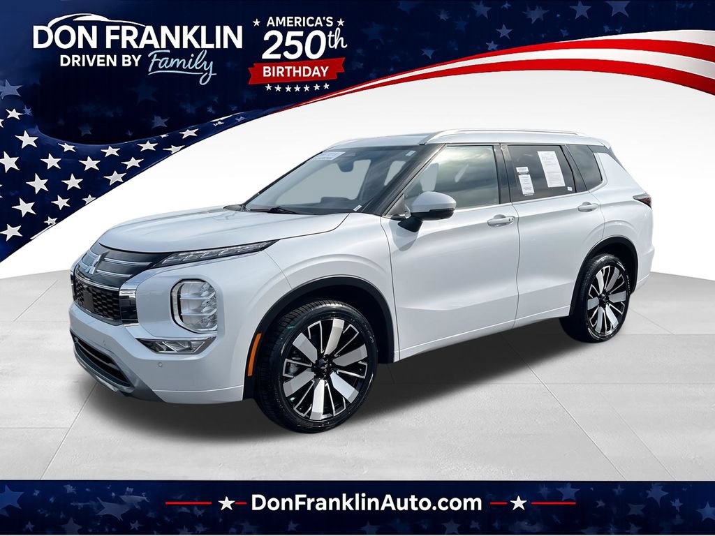 Used 2025 Mitsubishi Outlander SEL FWD image 1