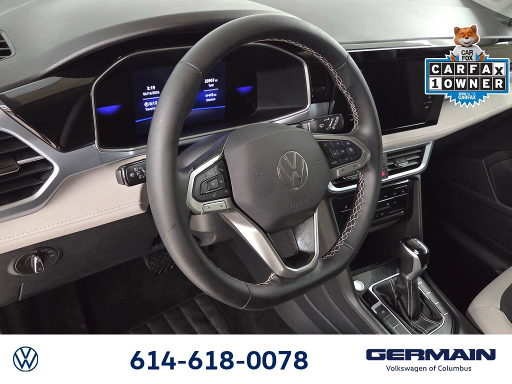 Used 2025 Volkswagen Taos SE AWD/4WD image 19