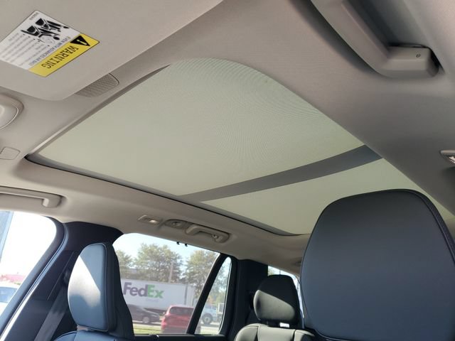New 2027 Volvo XC90 B6 Plus AWD/4WD image 13
