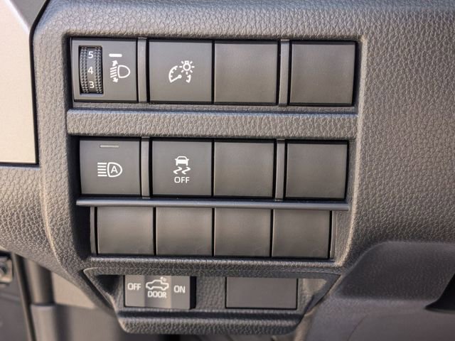 Used 2024 Toyota Tacoma SR5 w/ SR5 Upgrade Package image 16