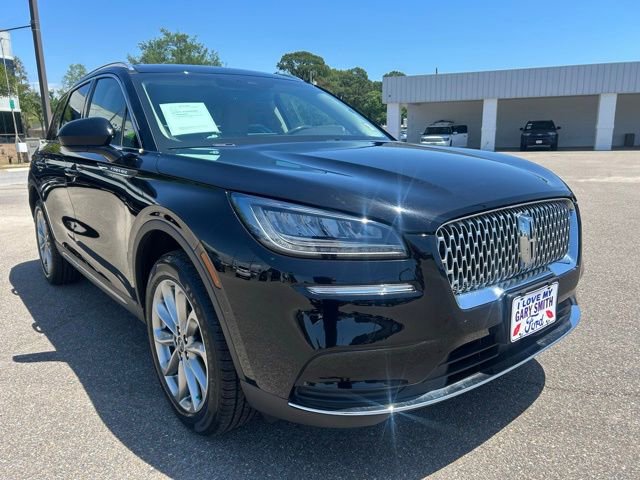 Used 2022 Lincoln Corsair AWD w/ Premium Package image 2