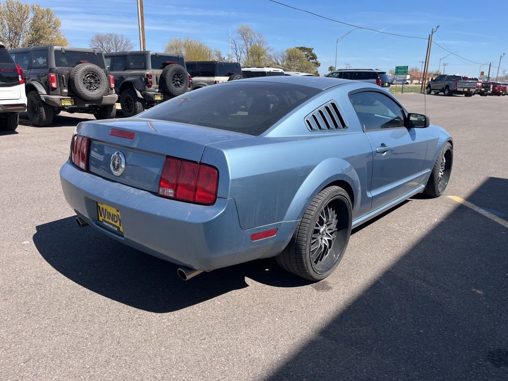 Used 2005 Ford Mustang Coupe RWD image 6