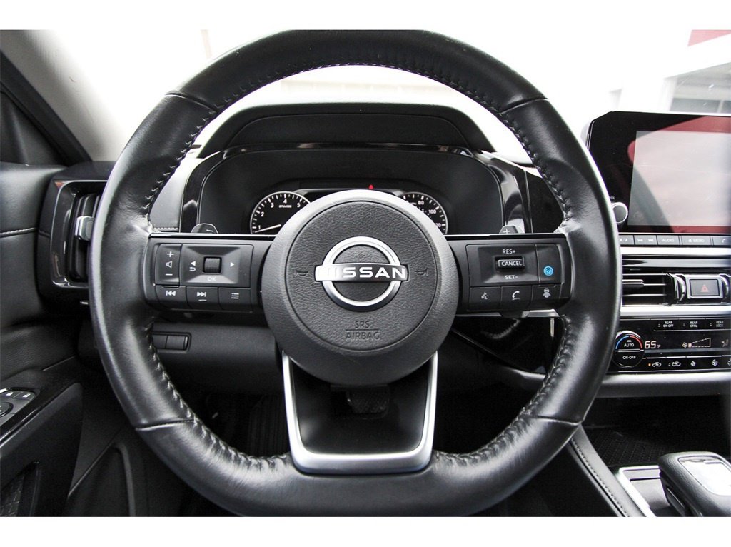 Used 2022 Nissan Pathfinder SV image 7