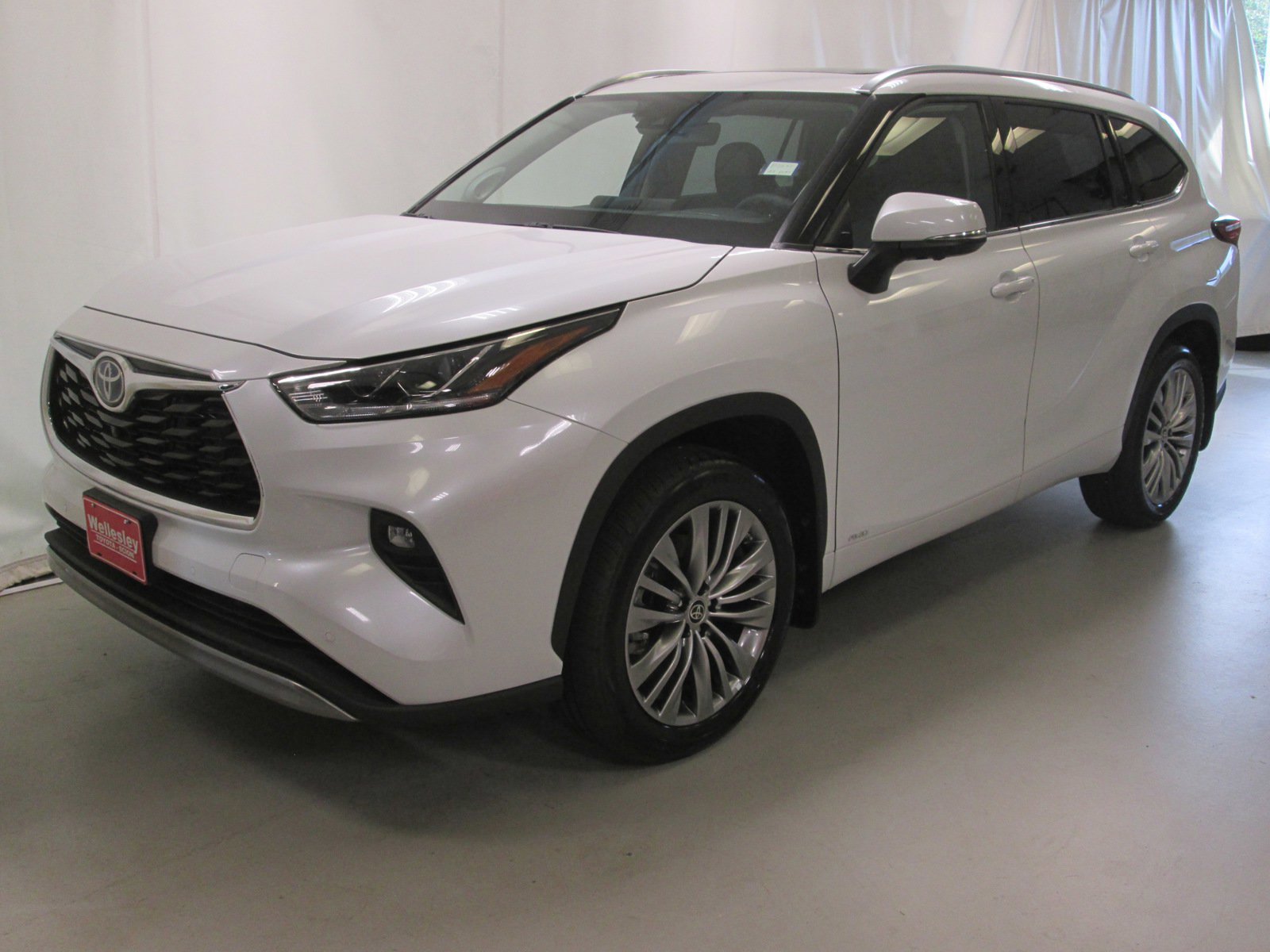 Used 2023 Toyota Highlander Platinum AWD/4WD image 27