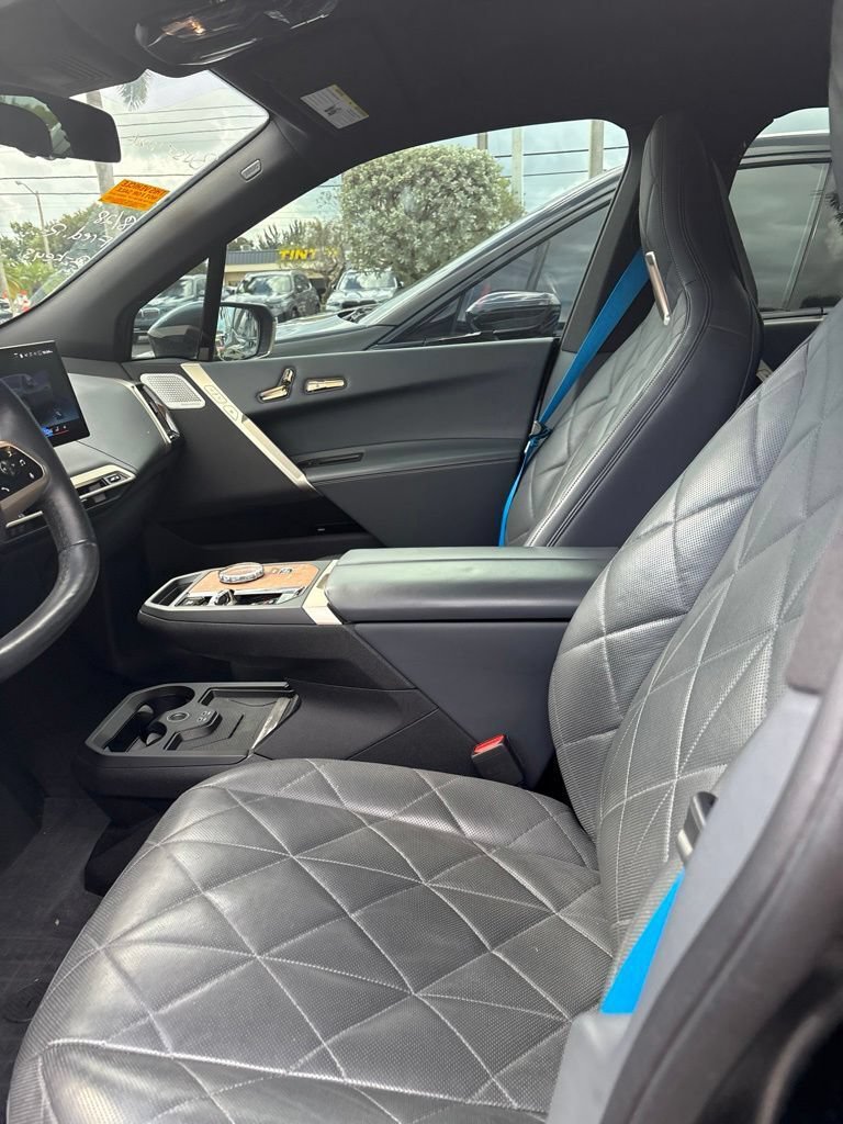 Certified 2024 BMW iX M60 w/ Luxury Package AWD/4WD image 4