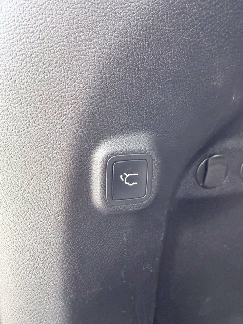 Used 2021 Jeep Cherokee Limited AWD/4WD image 38