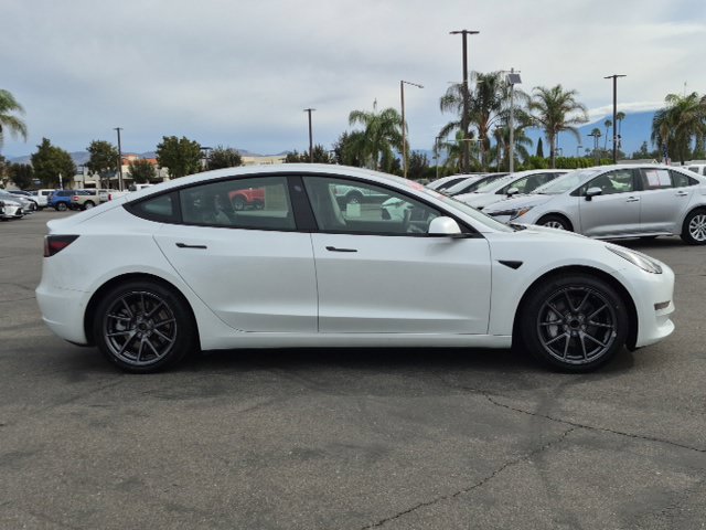 Used 2021 Tesla Model 3 Standard Range Plus RWD image 4