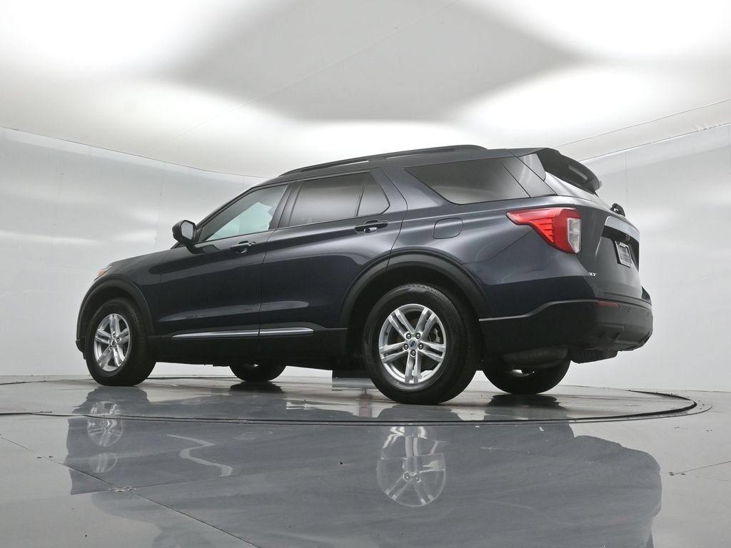Certified 2023 Ford Explorer XLT RWD image 52