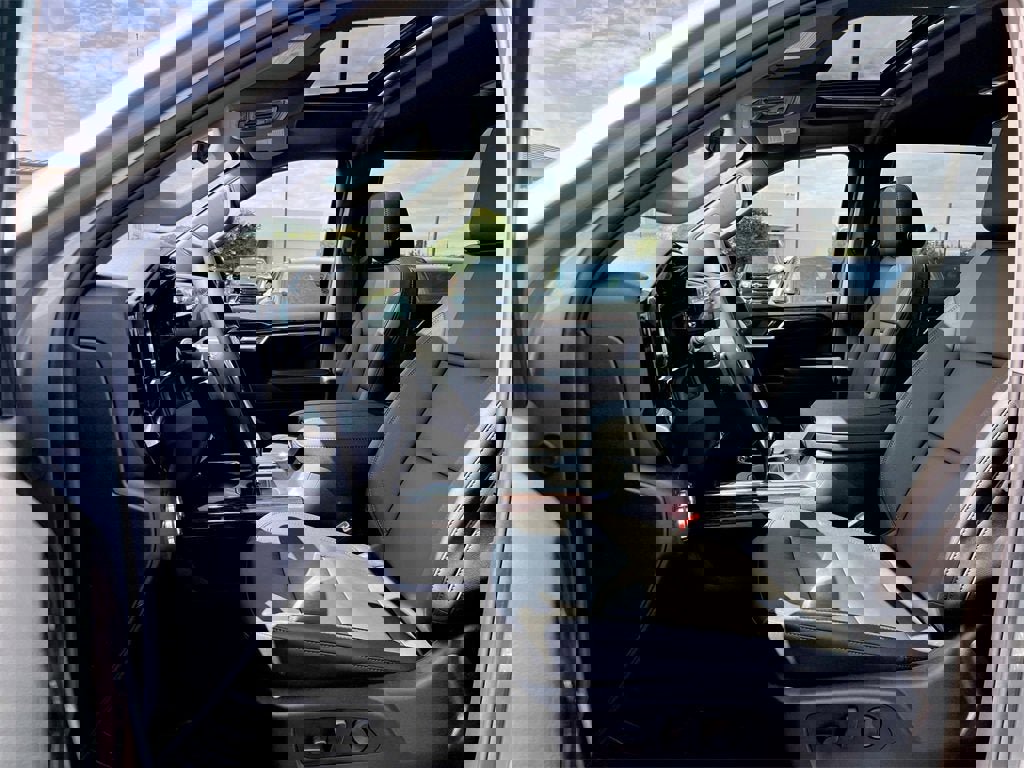 New 2026 GMC Sierra 1500 Elevation w/ Elevation Premium Package image 17