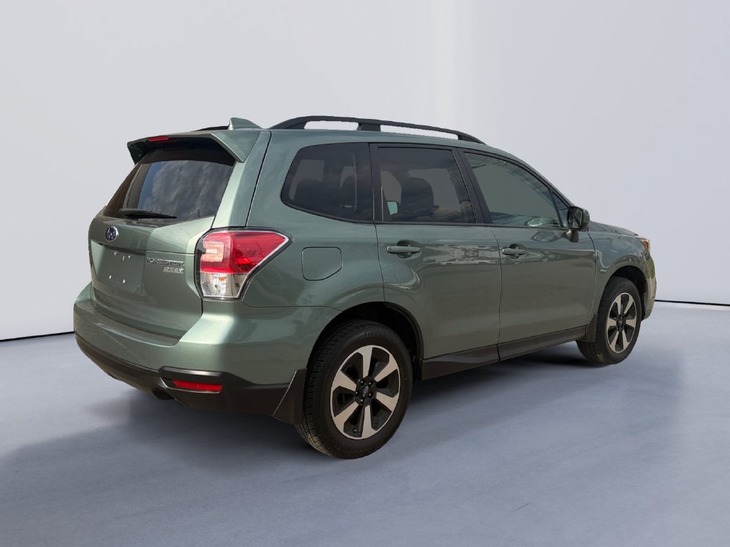 Used 2017 Subaru Forester 2.5i Premium w/ Protection Package #1 AWD/4WD image 3