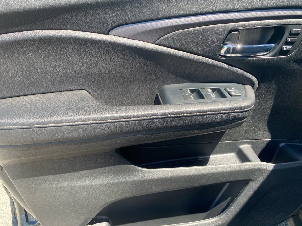 Certified 2023 Honda Ridgeline RTL-E image 36