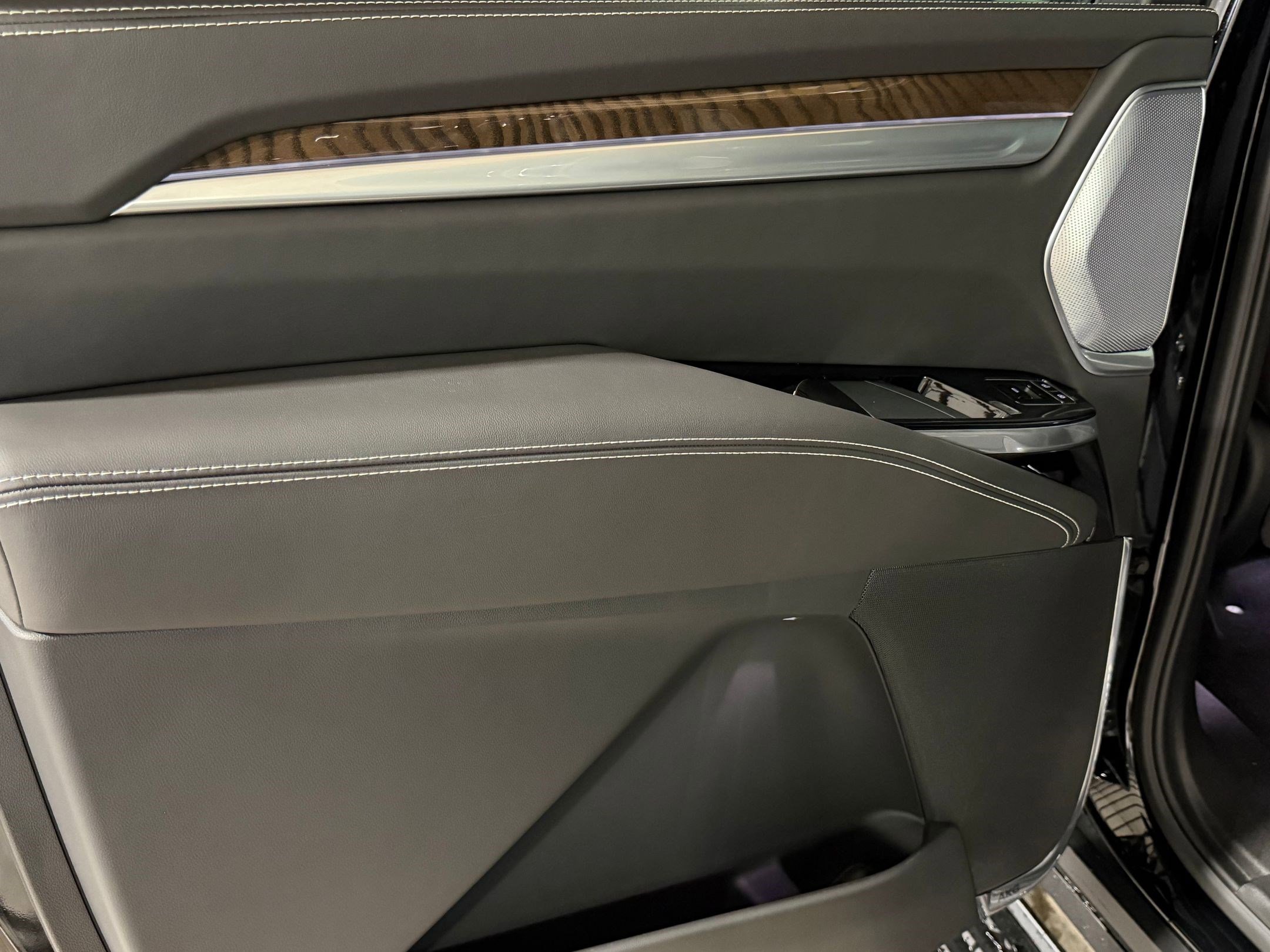 New 2026 Cadillac Escalade ESV Platinum Sport image 47