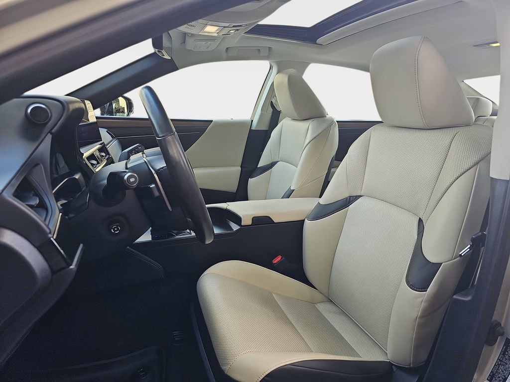 Certified 2023 Lexus ES 300h w/ Premium Package FWD image 17