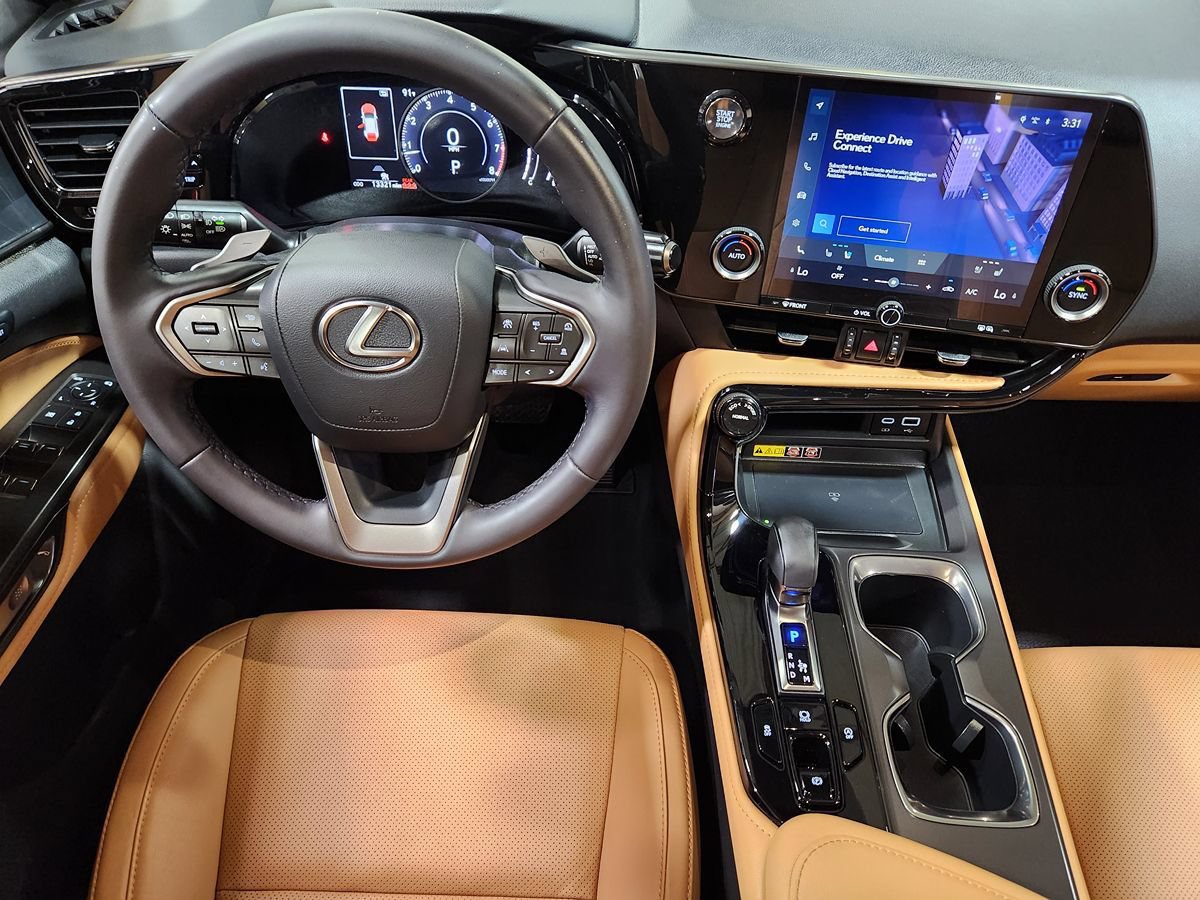 Used 2025 Lexus NX 250 FWD w/ Accessory Package (2T) image 44