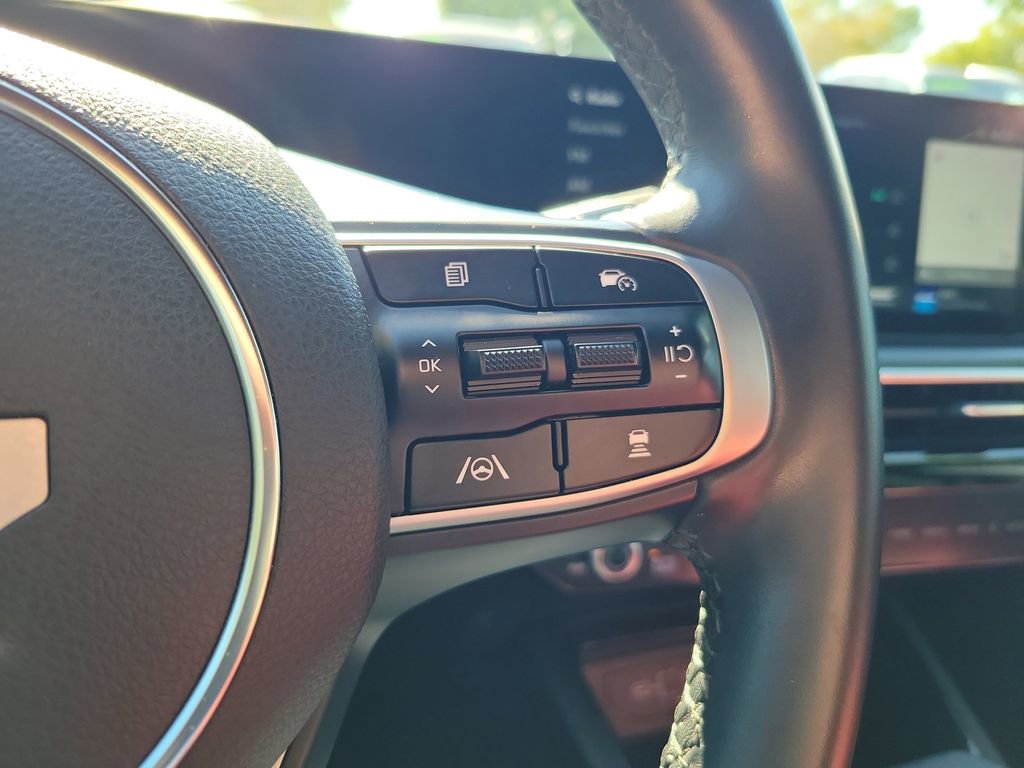 Used 2025 Kia K5 GT-Line w/ GT-Line Premium Package FWD image 27