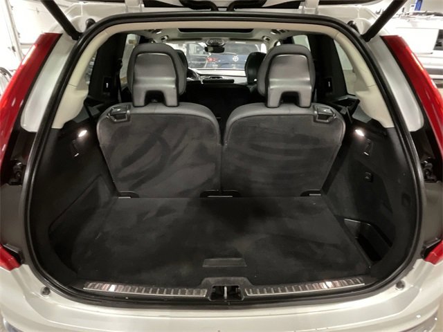 Used 2023 Volvo XC90 B5 Plus image 25