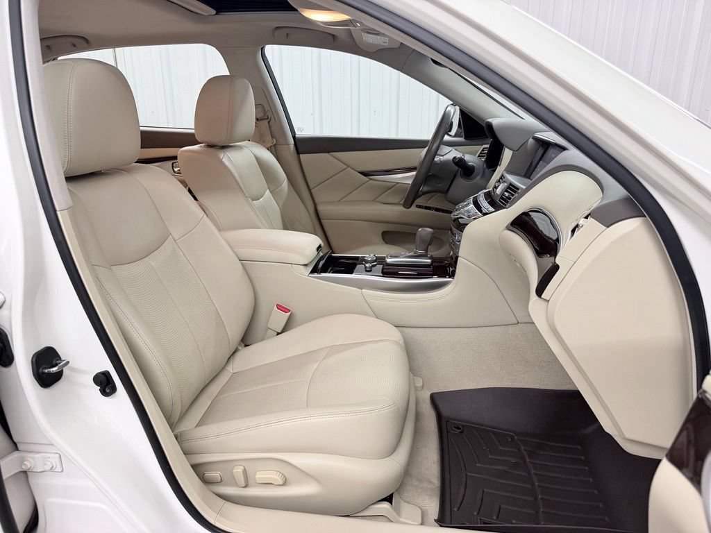 Used 2019 INFINITI Q70 L 3.7 RWD image 41