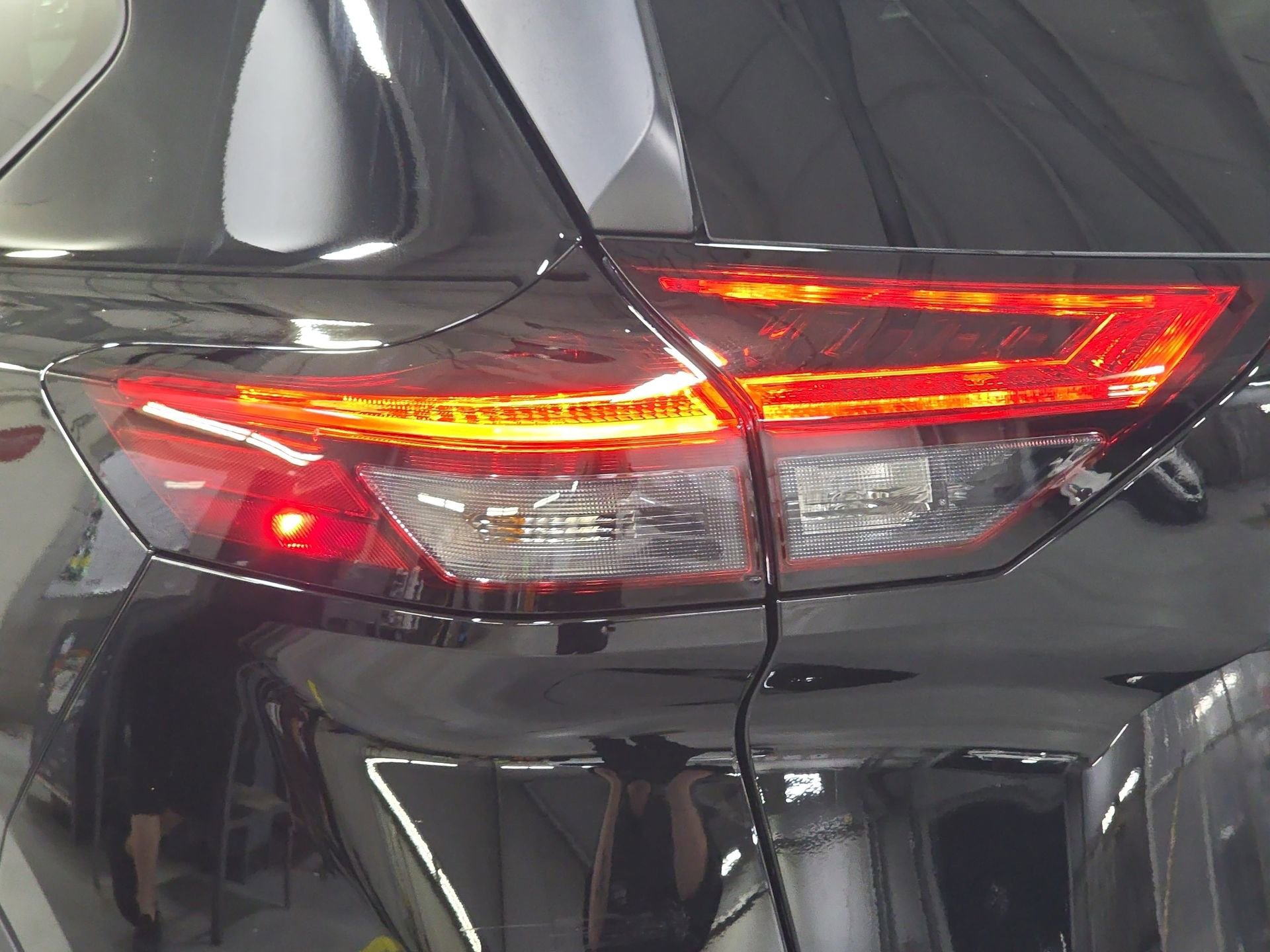 New 2026 Nissan Rogue SV image 32