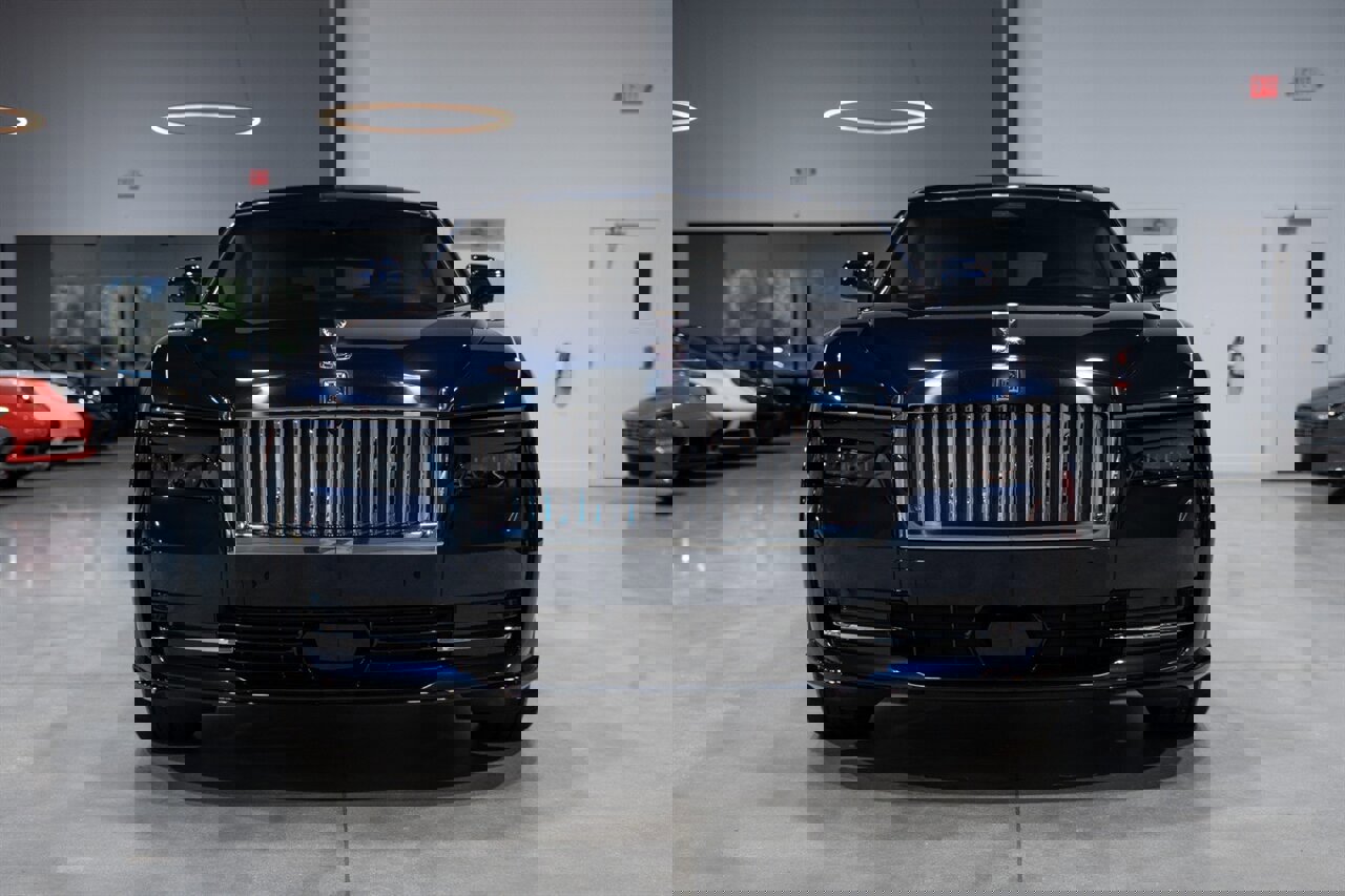 Used 2024 Rolls-Royce Spectre w/ Spectre Launch Package image 9