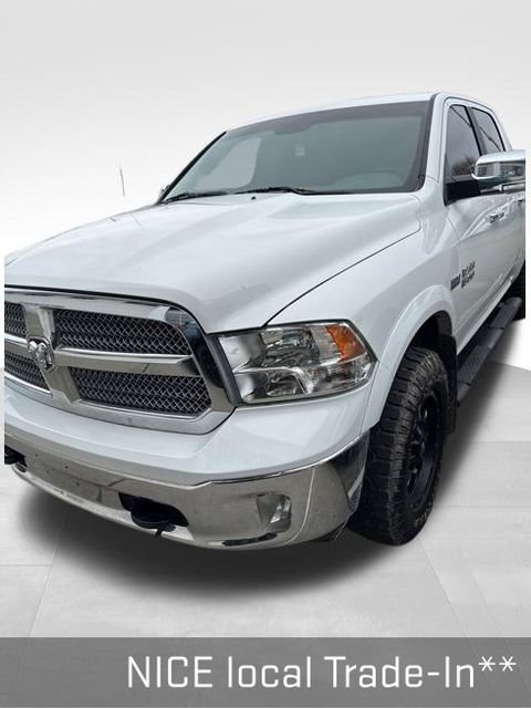 Used 2018 RAM 1500 SLT image 3