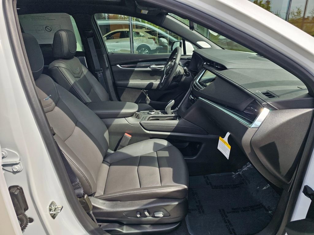 New 2026 Cadillac XT5 Premium Luxury w/ Driver Assist Package AWD/4WD image 11