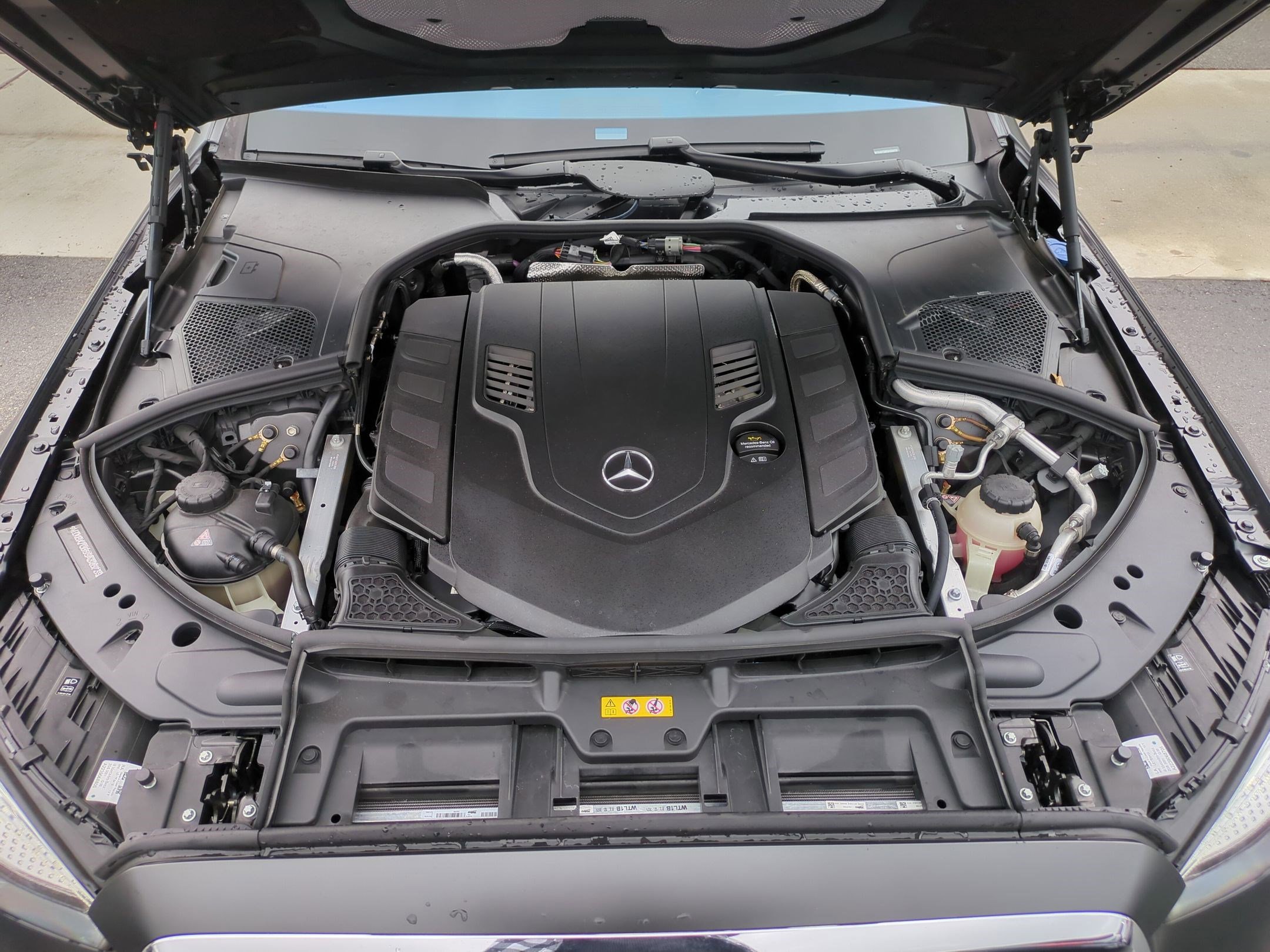 Used 2025 Mercedes-Benz Maybach S 580 4MATIC image 35