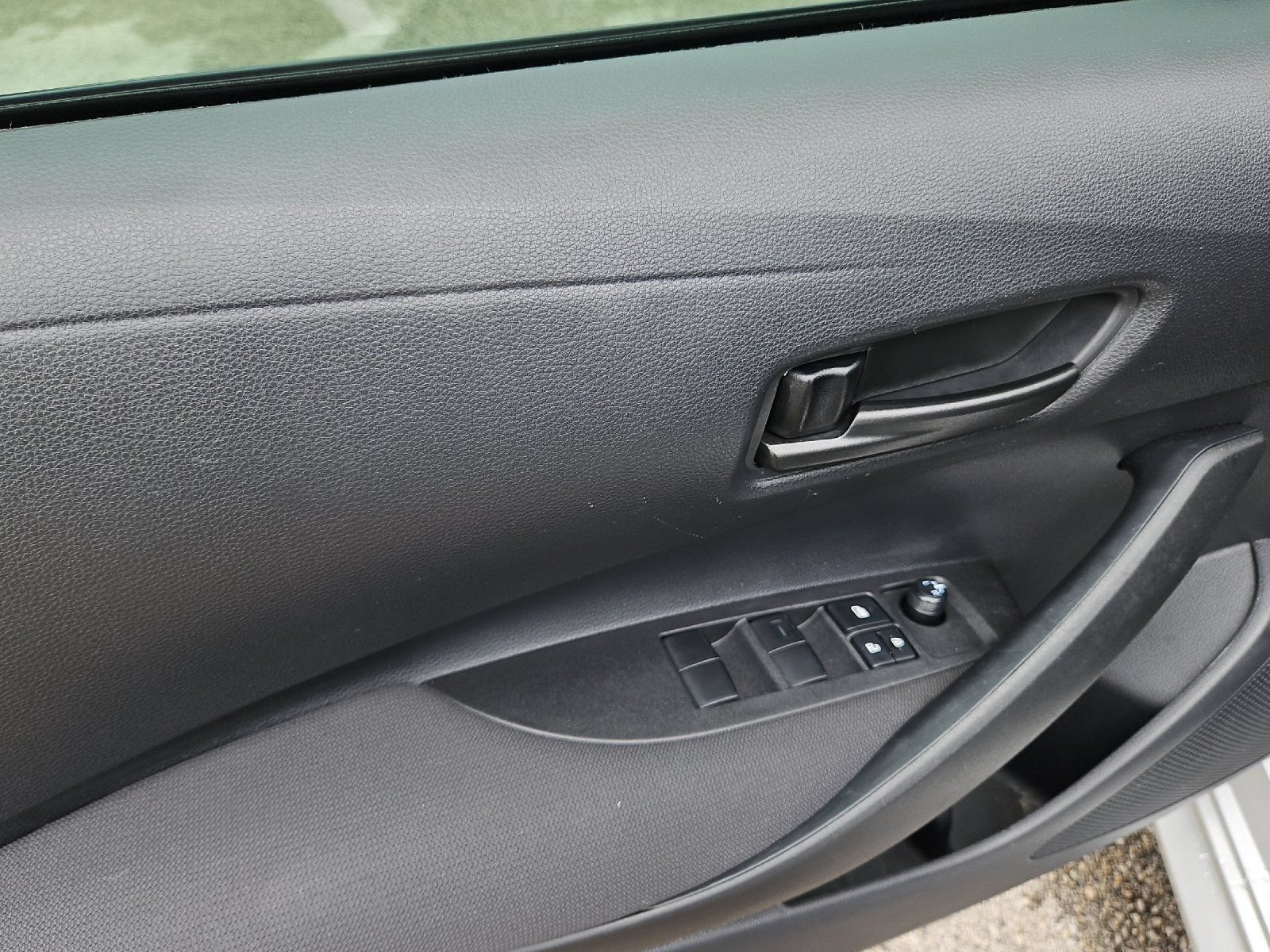 Certified 2026 Toyota Corolla LE FWD image 10