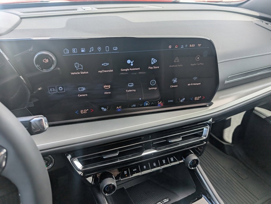 New 2025 Chevrolet Traverse LT w/ Sun and Wheel Package image 18