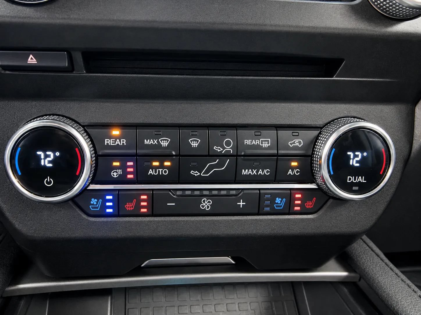Used 2018 Ford Expedition Max XLT w/ Equipment Group 202A AWD/4WD image 25